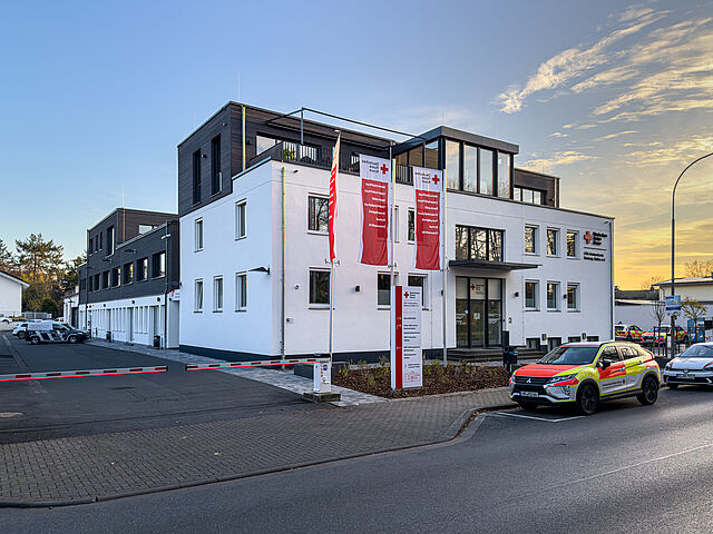 DRK Kreisverband Marburg-Gießen – Verwaltungs- und Kursstandort in der Eichgärtenallee DRK Kreisverband Marburg-Gießen – Verwaltungs- und Kursstandort in der Eichgärtenallee