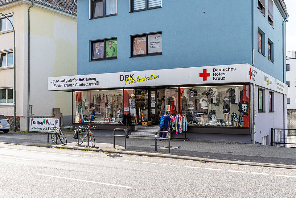 DRK Kleiderladen Gießen – Außenansicht Außenansicht des DRK Kleiderladens in der Rodheimer Straße Gießen