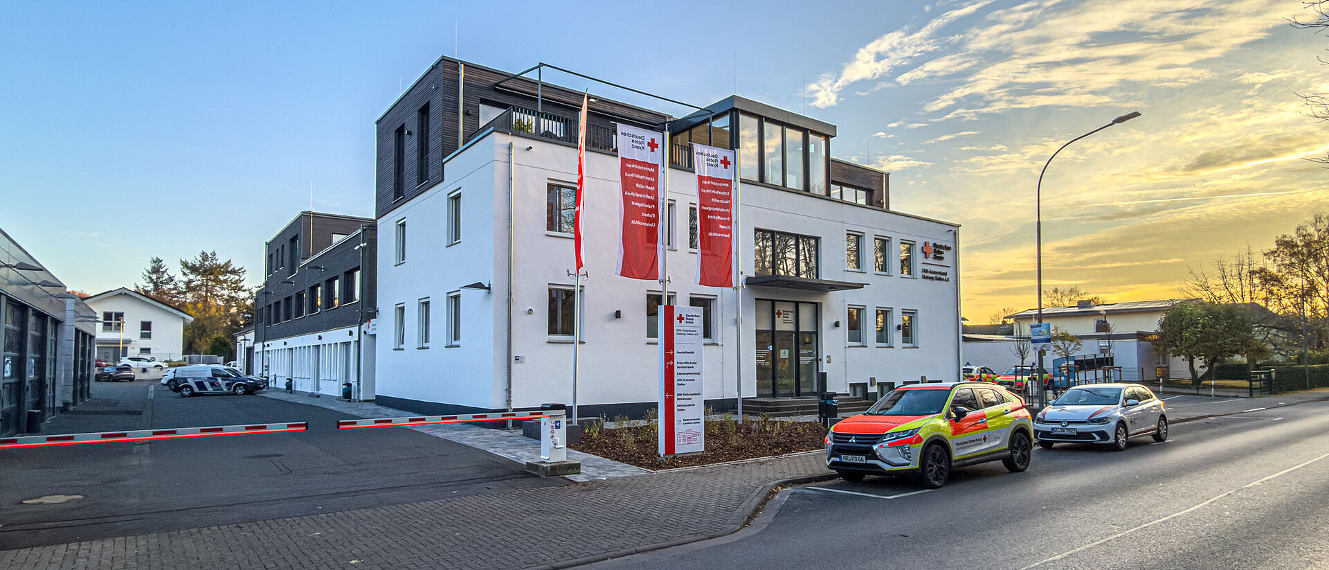 DRK Kreisverband Marburg-Gießen – Verwaltungs- und Kursstandort in der Eichgärtenallee DRK Kreisverband Marburg-Gießen – Verwaltungs- und Kursstandort in der Eichgärtenallee